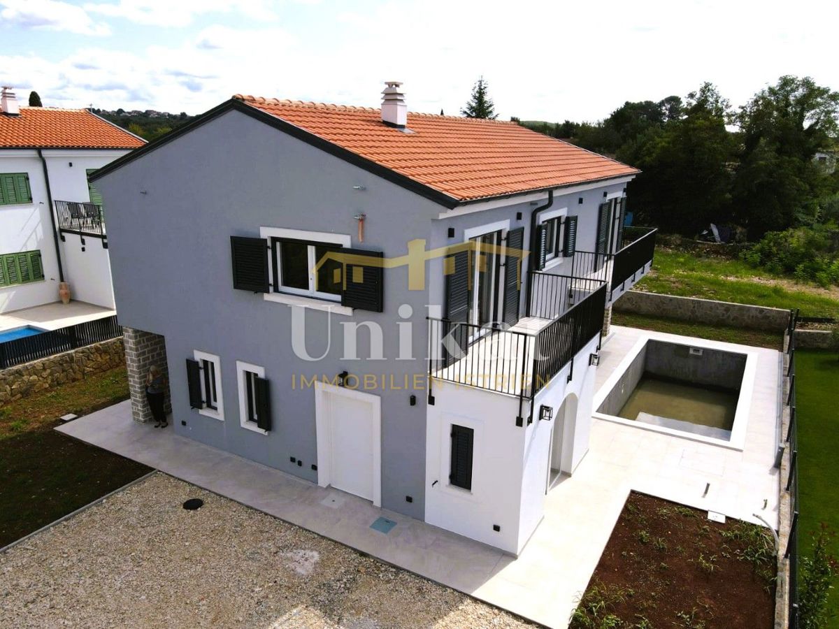 Nuova costruzione: casa con 3 camere da letto e piscina - vista mare